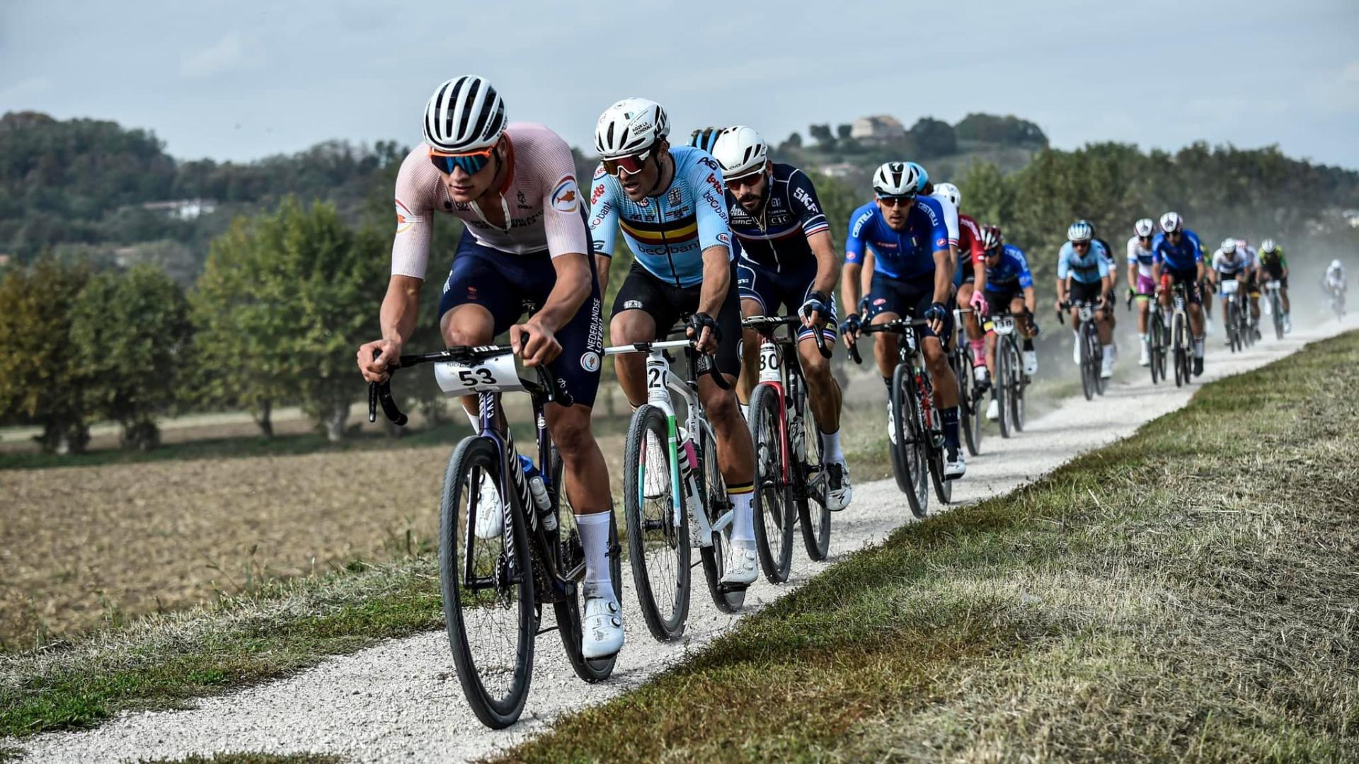 Mathieu van der Poel letos pojede gravelové mistrovství světa!